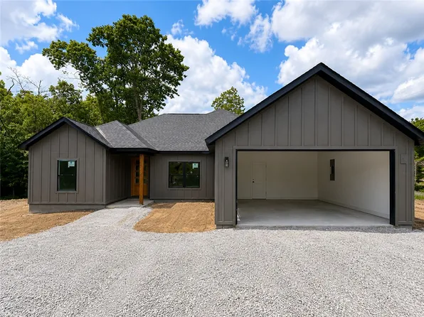 2 Boswell Dr, Bella Vista, AR 72715