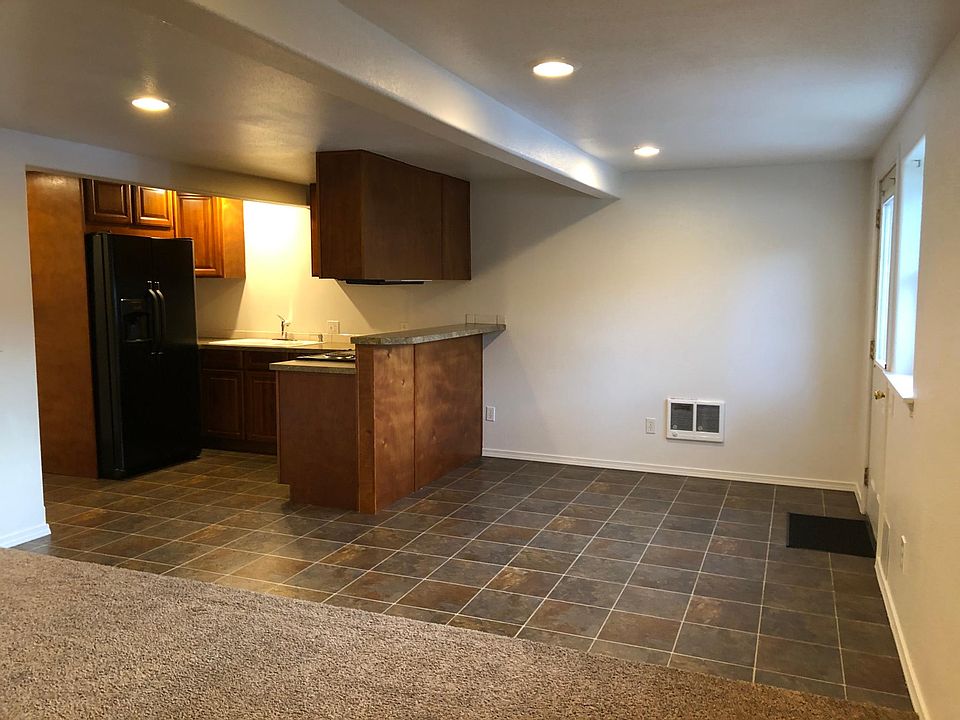 1st image of 206 Seaton Ave