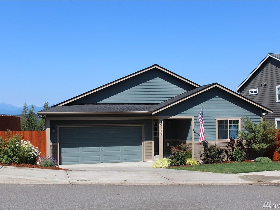 1st image of 20219 Hogue Pl NE