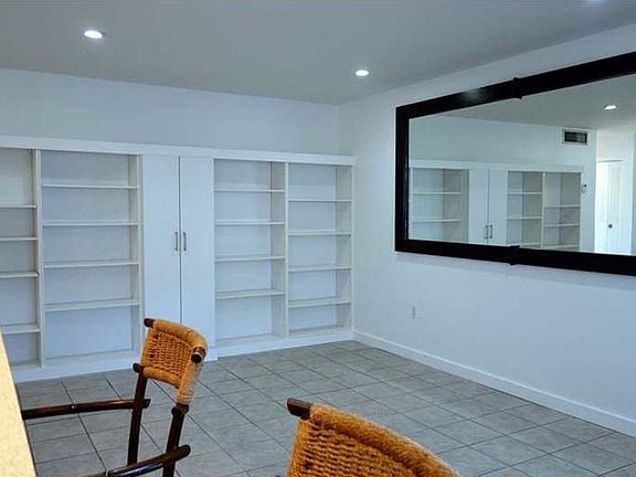 2nd image of 221 Meridian Ave APT 513