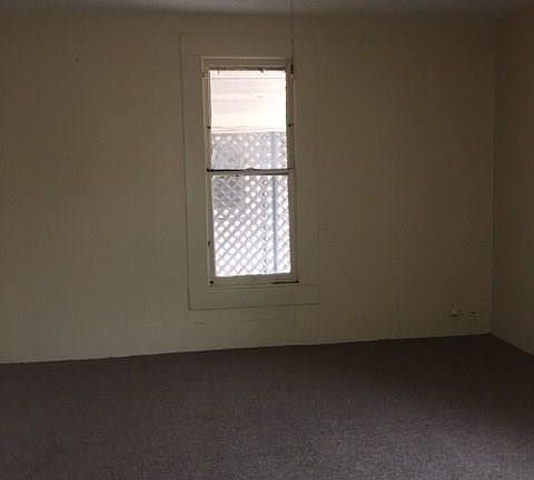 5th image of 1109 S China St