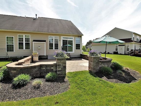 3rd image of 4502 Pleasant Lakes Dr