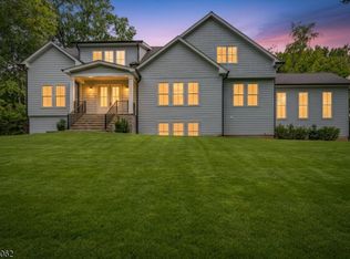 2042 W Broad St, Scotch Plains Twp., NJ 07076
