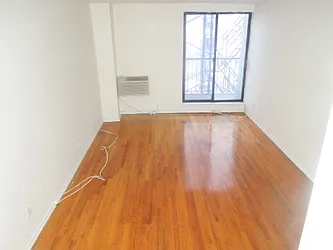 Rented by Ready Group