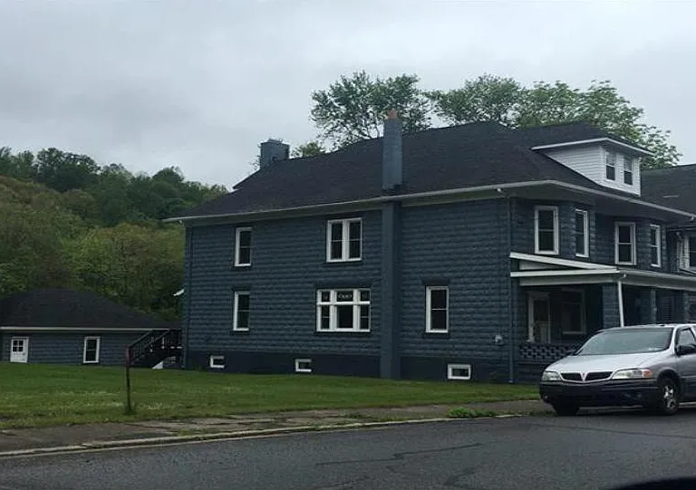 696 Main St — Photo 15