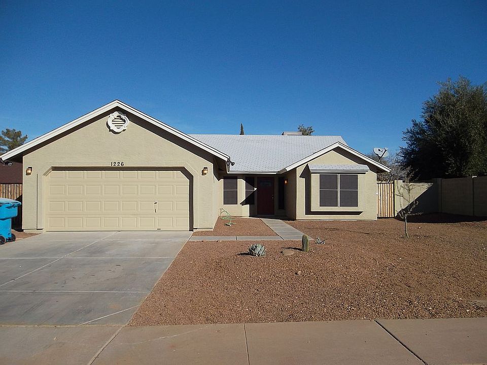 1st image of 1226 E Taro Ln
