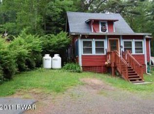 223 Rowland Rd, Shohola, PA 18425