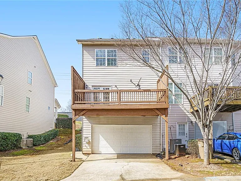 1439 Bluff Valley Cir — Photo 17