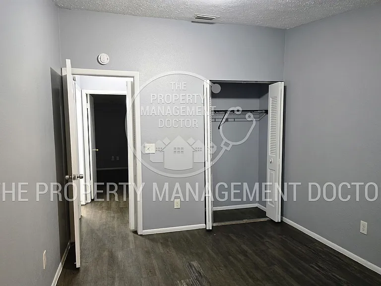 4710 Stonepointe Pl — Photo 15