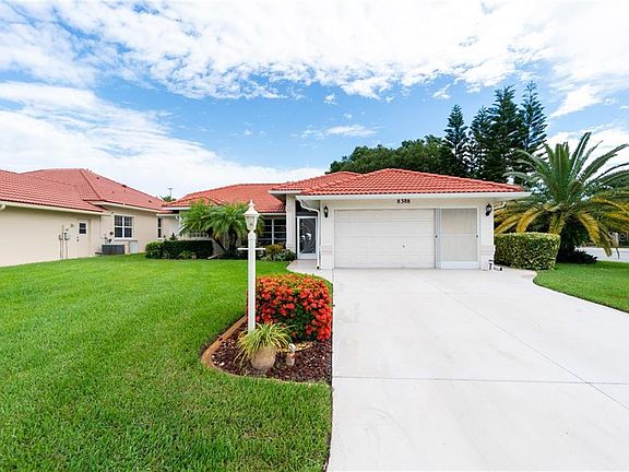 2nd image of 8388 Pondview Ln