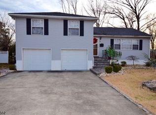 77 Wabeno Ave, Springfield, NJ 07081