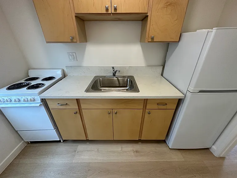 The Reef Apartments — Photo 31