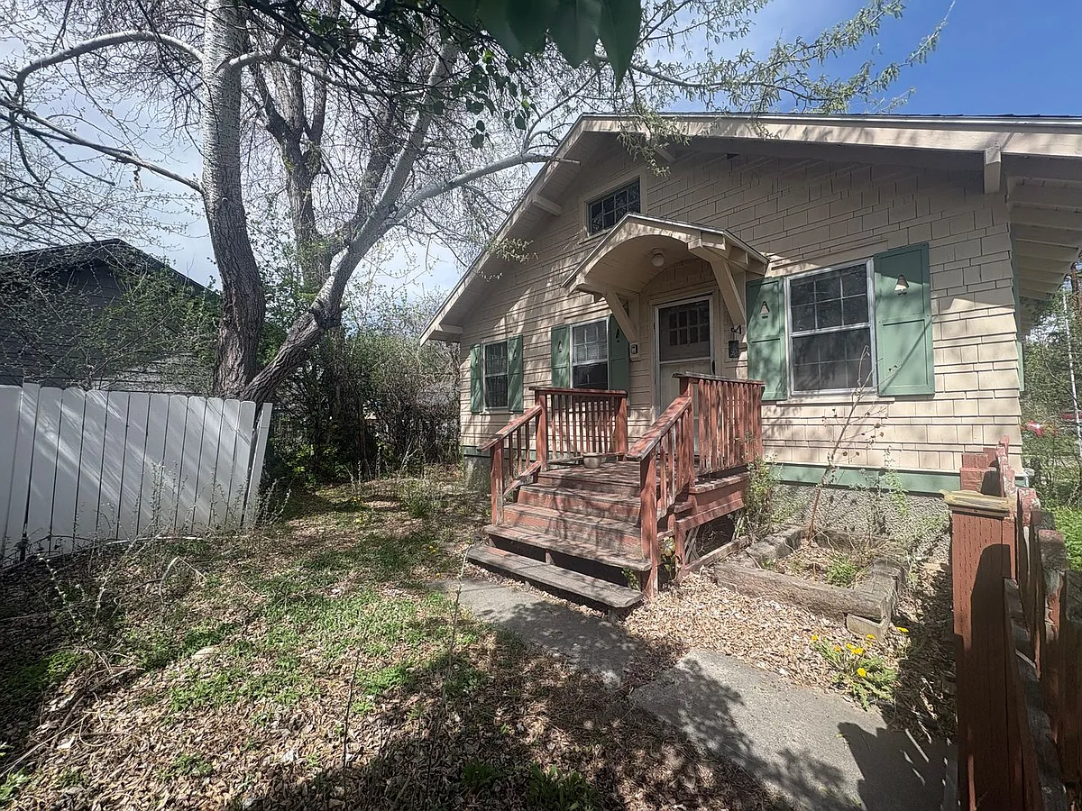 Building Photo - 1712 2nd St W