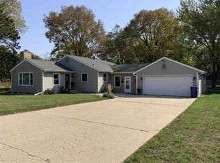14803 S Bluff Rd, South Beloit, IL 61080
