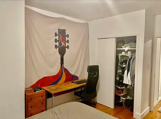 Rented by Universal Realty Group | media 25