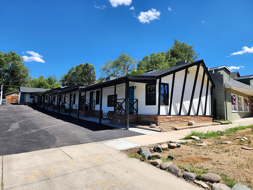 409 S Montezuma St #1
