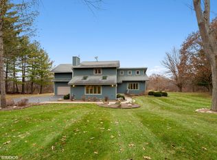 10013 W Hillshire Dr, Richmond, IL 60071