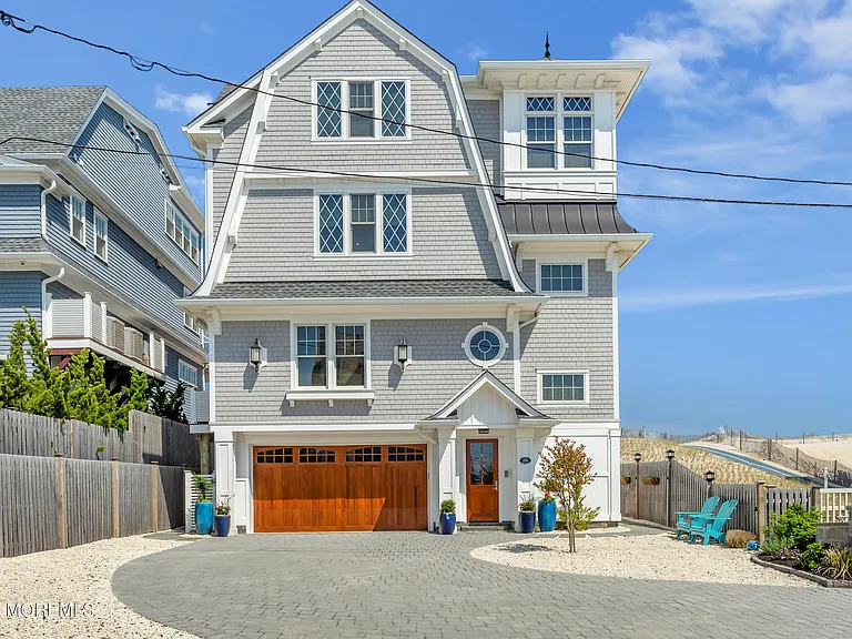 226 Dune Ave — Photo 43