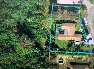 1704 Floral Dr, Juno Beach, FL 33408