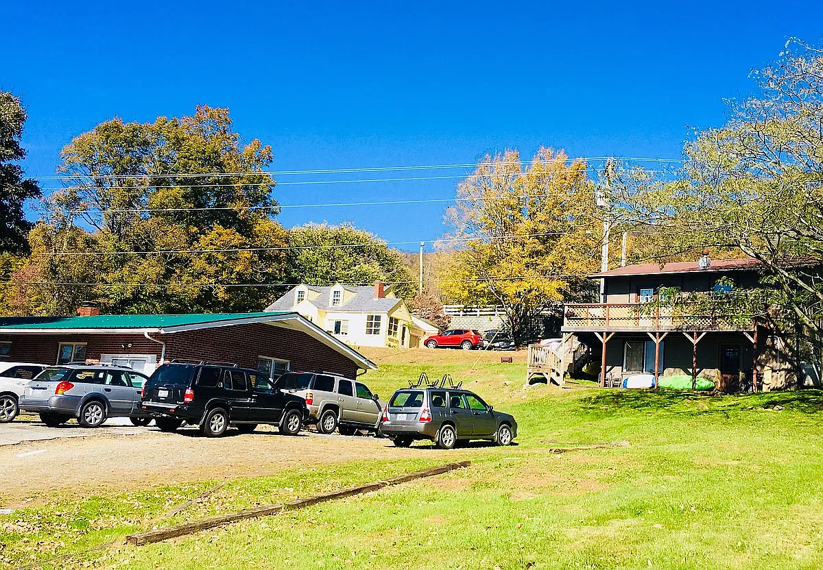 6 bed, 2000 sqft, $2,000 — Photo 2