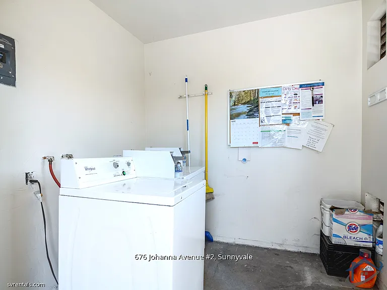 676 Johanna Ave #2 — Photo 15