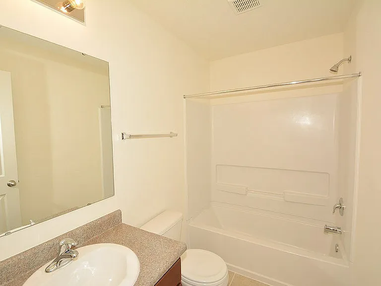 2349 Bridlewood Dr — Photo 24