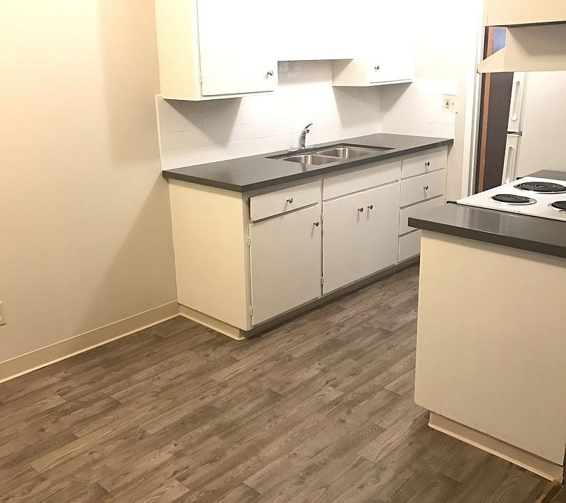 2nd image of 1910 46th Ave APT 4