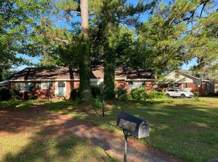 2500 Woodview Rd, Kinston, NC 28504