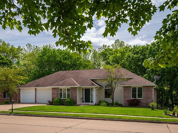 3303_Appalachian_Dr_02