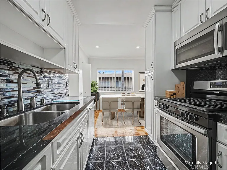 6342 Morse Ave — Photo 17