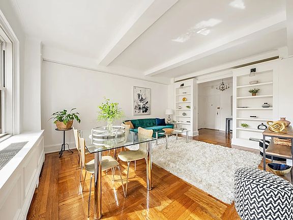 2nd image of 6 W 77th St #7C