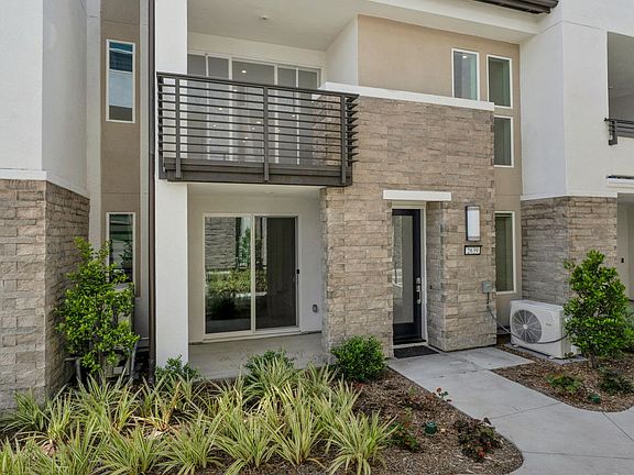 3rd image of 2639 Everly Dr