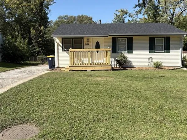 5126 N Corrington Ave, Kansas City, MO 64119