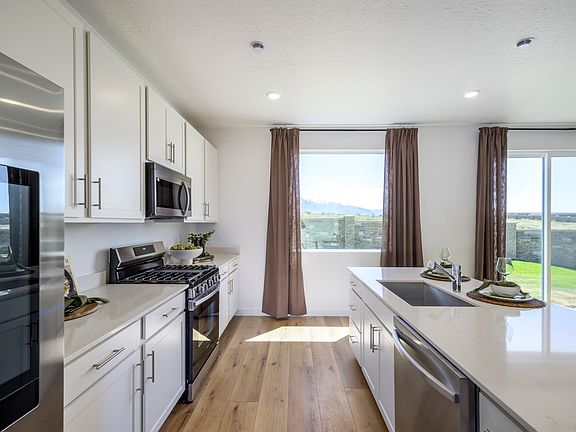 4th image of 1510 E Aspen Grove Dr #908