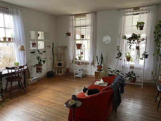 1st image of 212 S Grant St APT 1