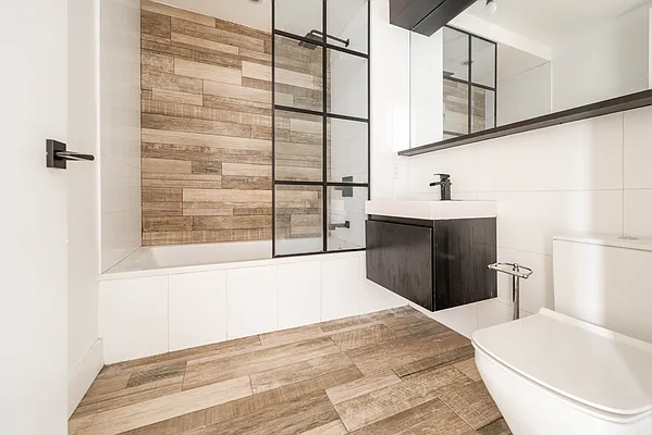 Rented by Twin Group | media 10