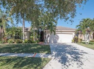 6048 Royal Birkdale Dr, Lake Worth, FL 33463