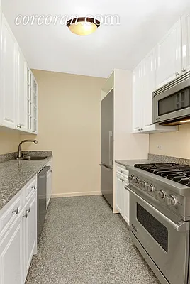 Rented by Corcoran | media 16