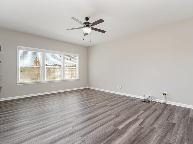 3390 Saddlebrook Dr — Photo 6