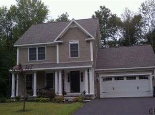 335 Westwoods Ct, Schenectady, NY 12303