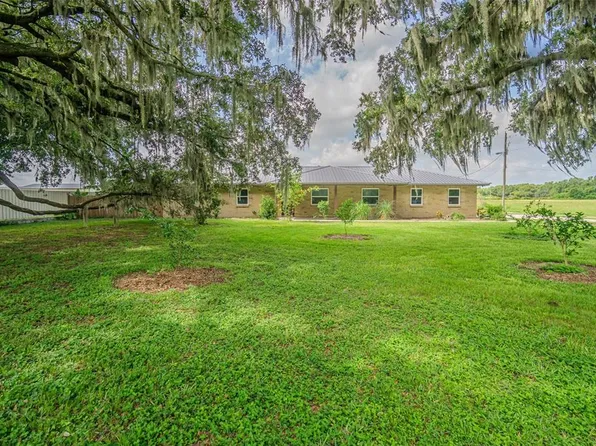 3505 Medulla Rd, Plant City, FL 33566