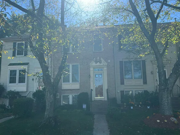 12822 Frontier Ln, Woodbridge, VA 22192