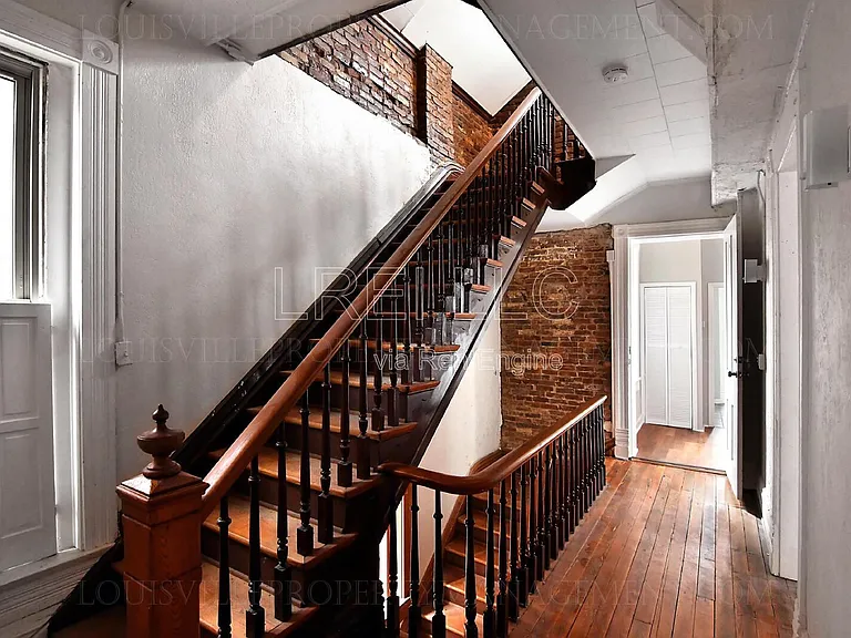 607 E Saint Catherine St #2 — Photo 2
