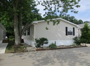 6236 Arrowhead Dr #31, Fennville, MI 49408