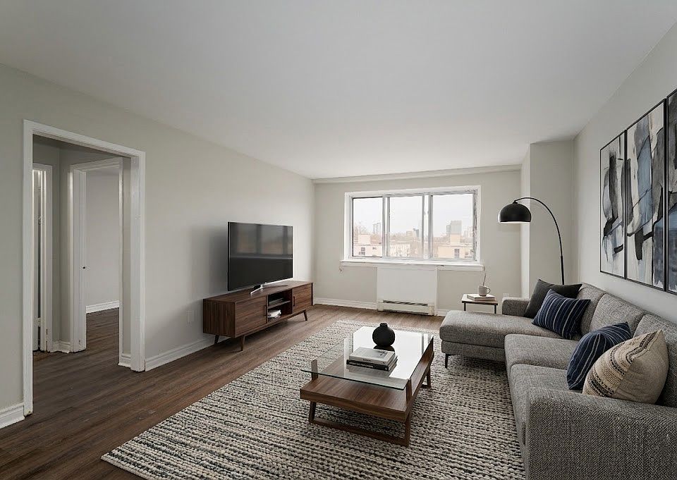 1st image of 107 Grand Ave #100