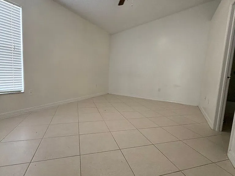 13855 Glasser Ave — Photo 9