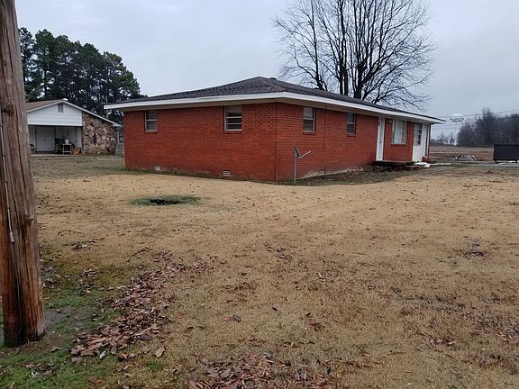 5th image of 700 Lee Dr