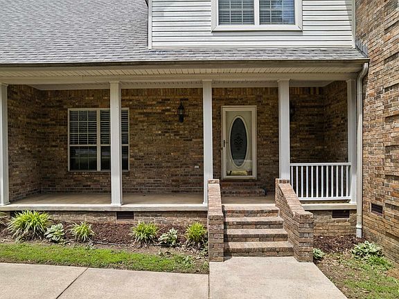 4th image of 35 Wildwood Dr