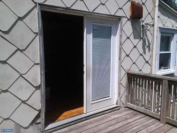 2nd image of 961 Springfield Rd