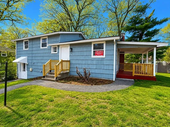 283 Pond St, Rockland, MA 02370